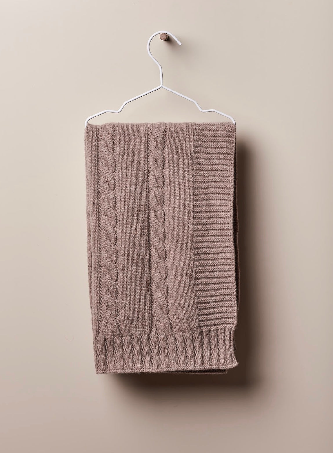 Wedoble tan wool blanket