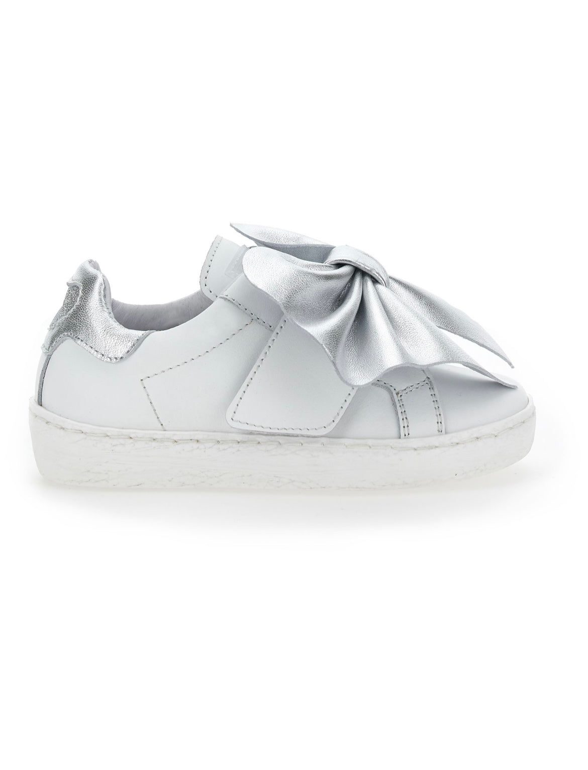 Monnalisa white & silver bow trainers