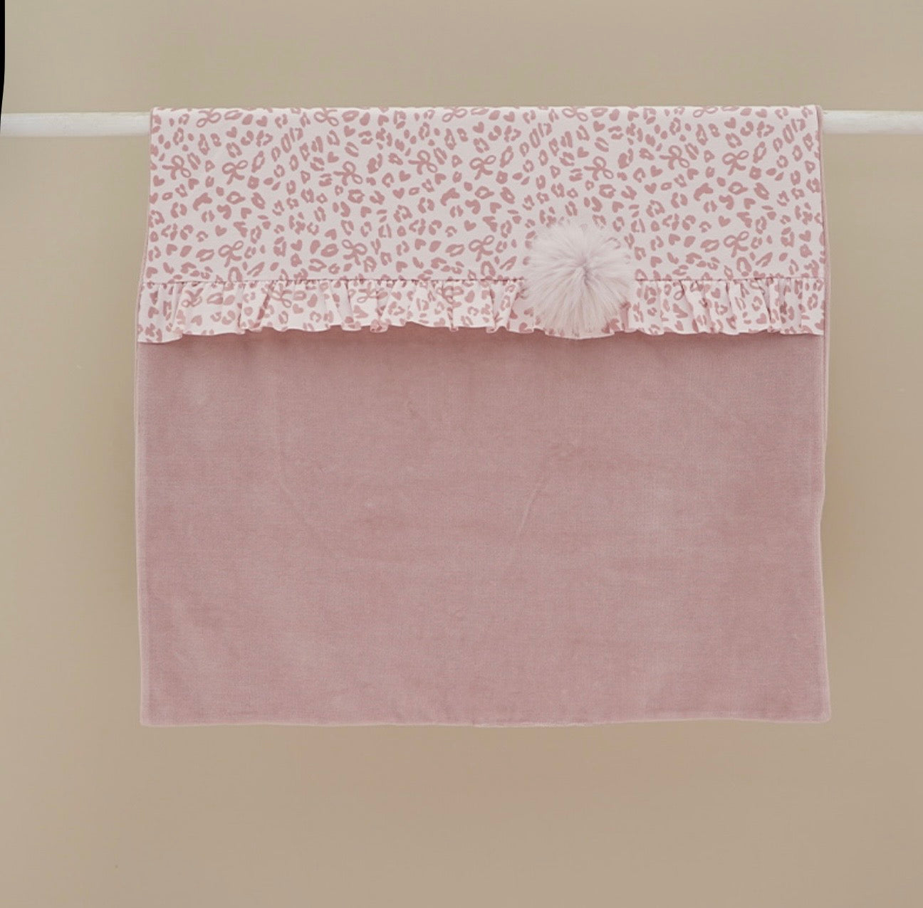 PRE ORDER - Ninnaoh pink leopard Pom-pom blanket