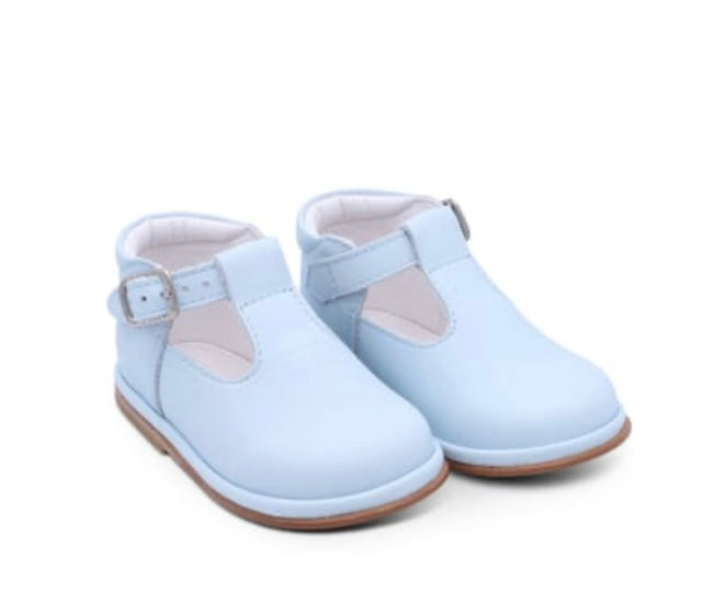 Borboleta ‘Fernando’ pale blue leather shoes