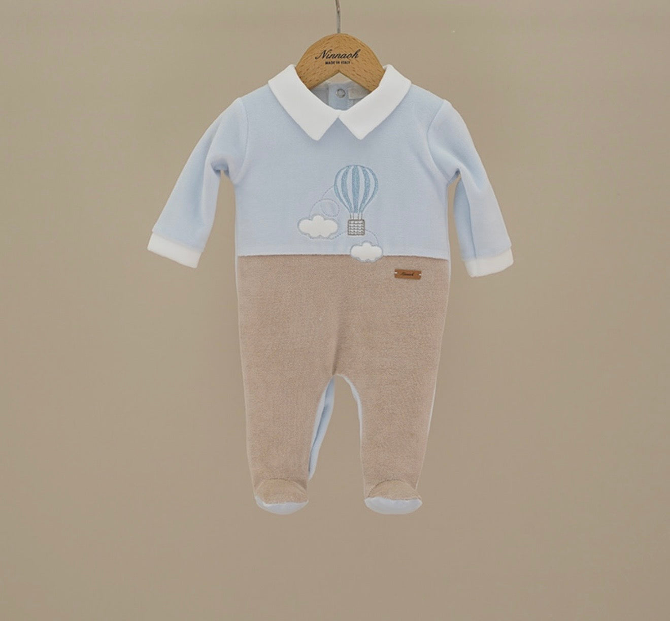 PRE ORDER - Ninnaoh blue & beige hot air balloon velour babygrow
