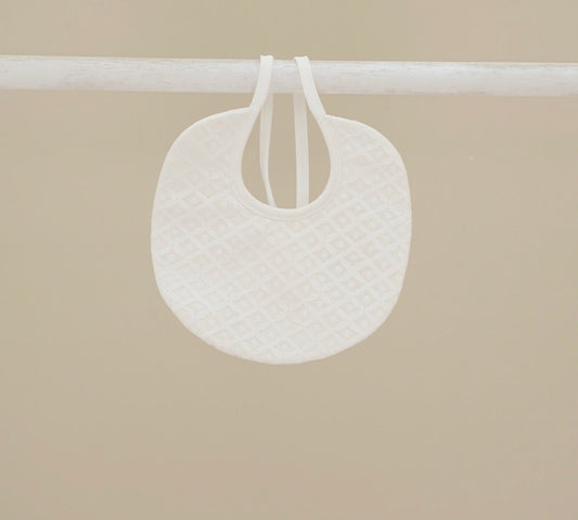 PRE ORDER - Ninnaoh white lace bib
