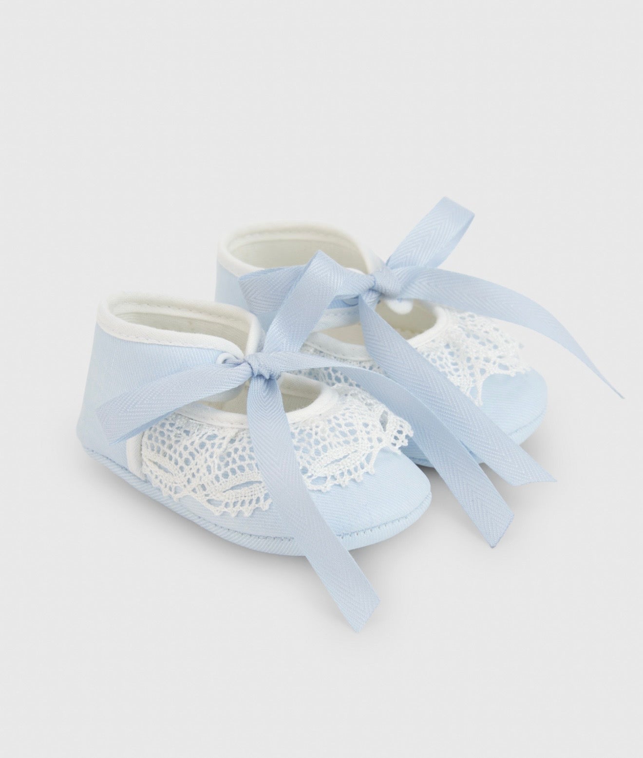 Paz Rodriguez baby blue lace soft sole shoes
