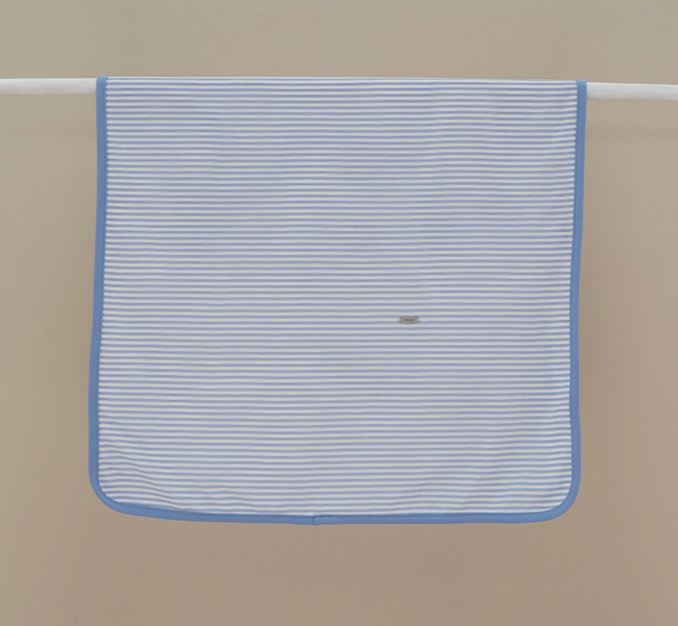 Ninnoah blue stripe blanket