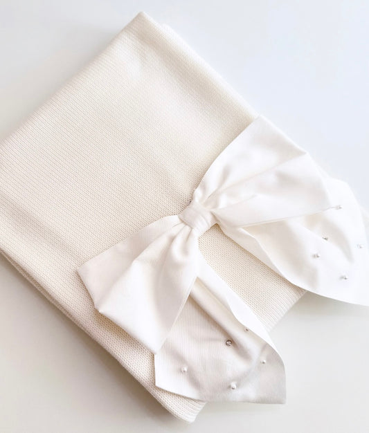 Bimbalo cream knit bow blanket