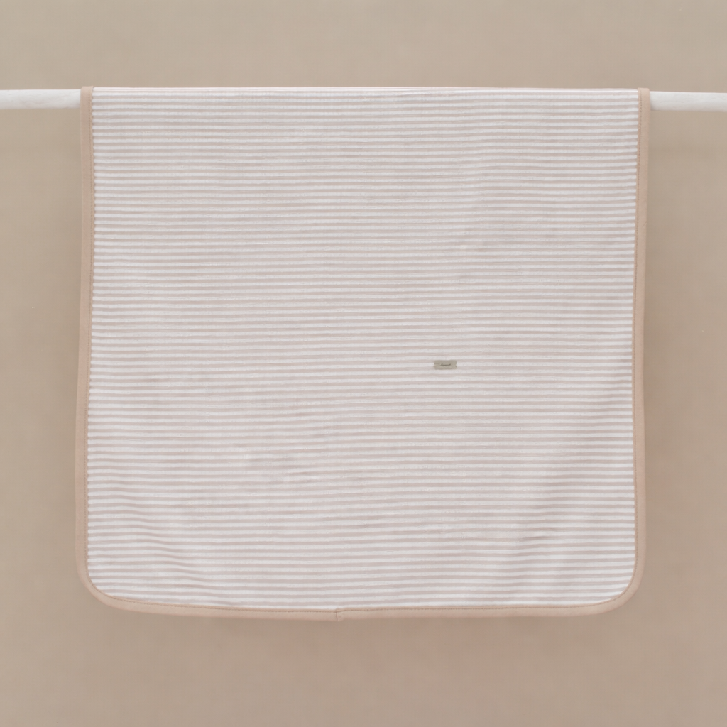 Ninnoah beige stripe blanket